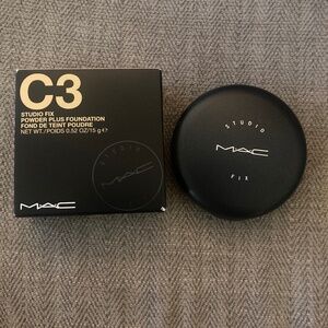 Brand new in box - Original formula C3 Mac cosmetics studio fix foundation pow
